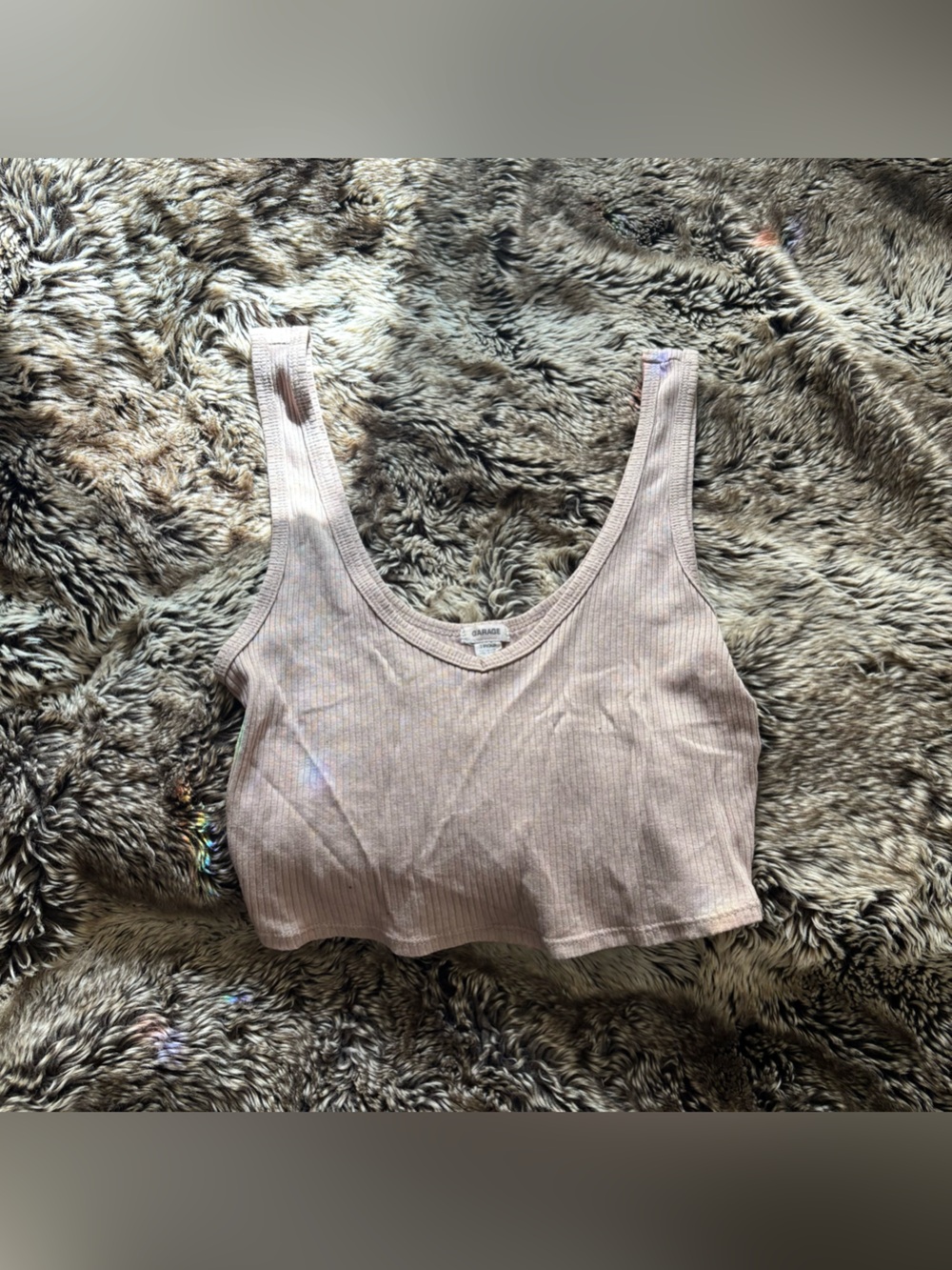 Garage Ribbed V- Neck Crop Top - Tan